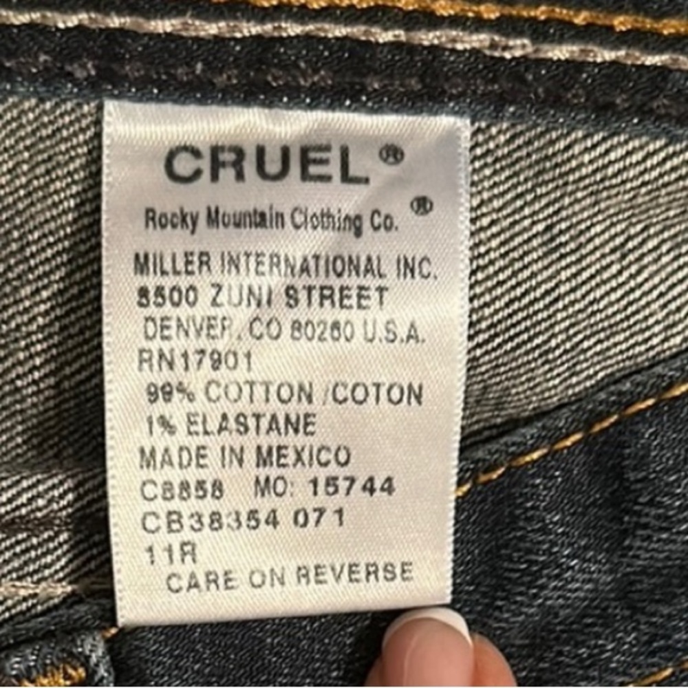 Cruel Girl Julia Mid Rise Slim Fit Bootcut Women's Blue Jeans Size 11R - Picture 3 of 10